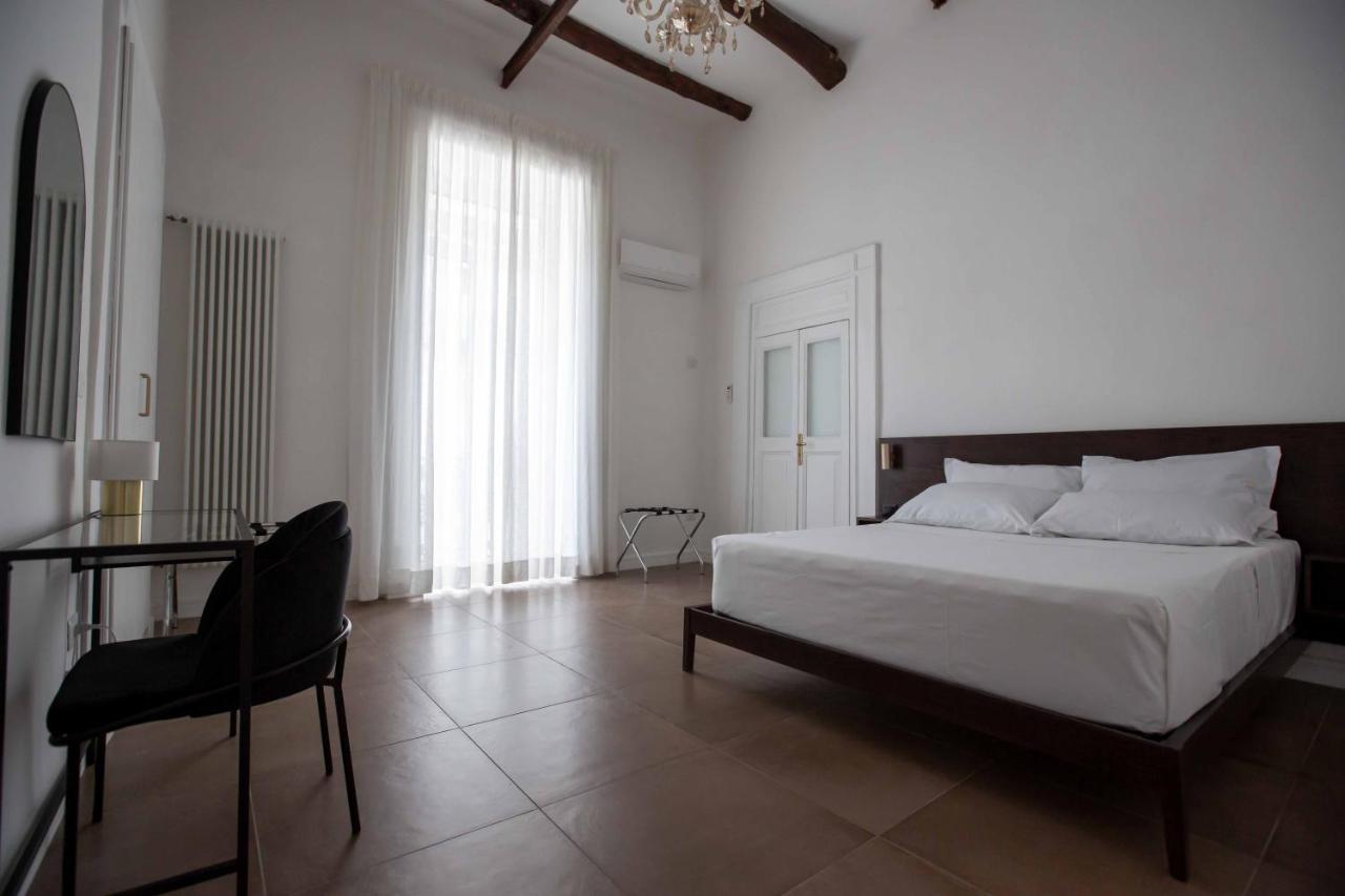 Domus Delia Luxury Apartment ナポリ エクステリア 写真