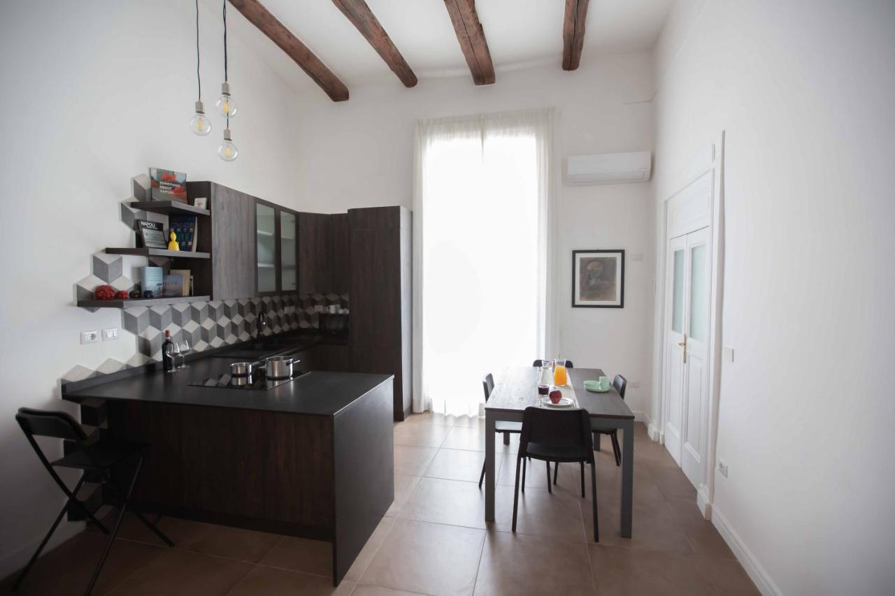 Domus Delia Luxury Apartment ナポリ エクステリア 写真